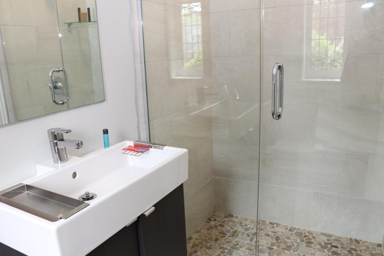 A Stylish Stay W/ A Queen Bed, Heated Floors.. #18 Бруклин Экстерьер фото